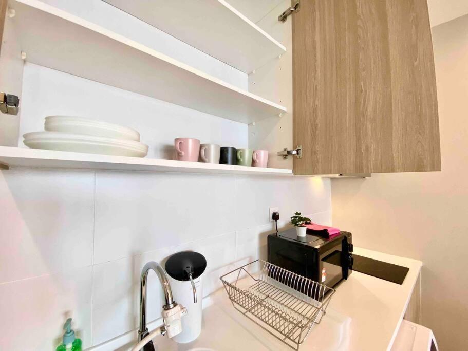 Tropicana 218 Macalister #Wondercolor #Infinity Pool #Georgetown #5Pax #2Br 2Bath #1King 1Queen 1Single #Quality Well Maintained #Private Host Exterior foto