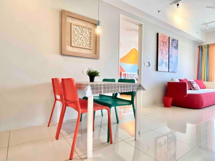 Tropicana 218 Macalister #Wondercolor #Infinity Pool #Georgetown #5Pax #2Br 2Bath #1King 1Queen 1Single #Quality Well Maintained #Private Host Exterior foto